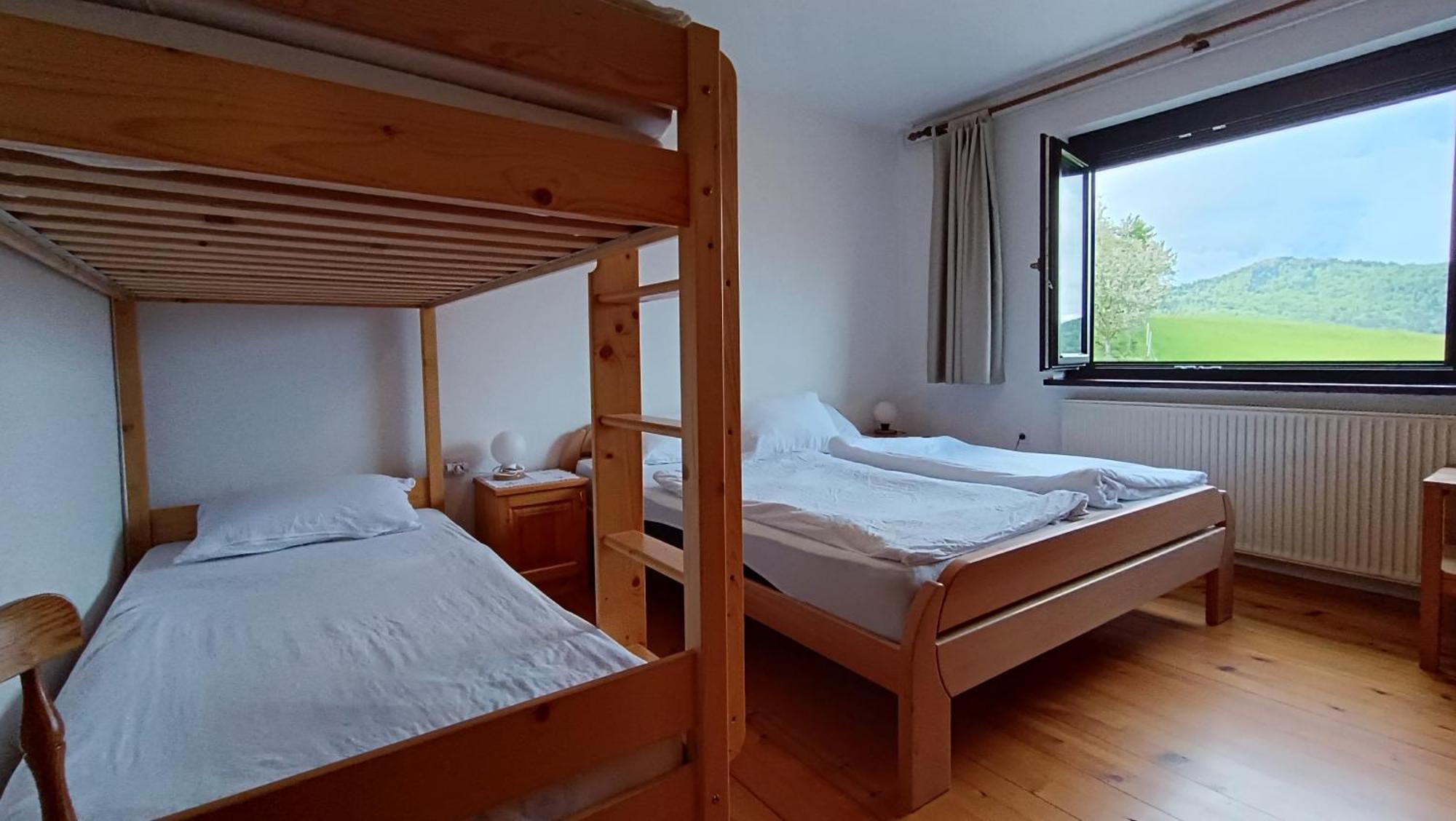 Villa Tourist Farm Strle With Great Local Food à Cerknica Extérieur photo