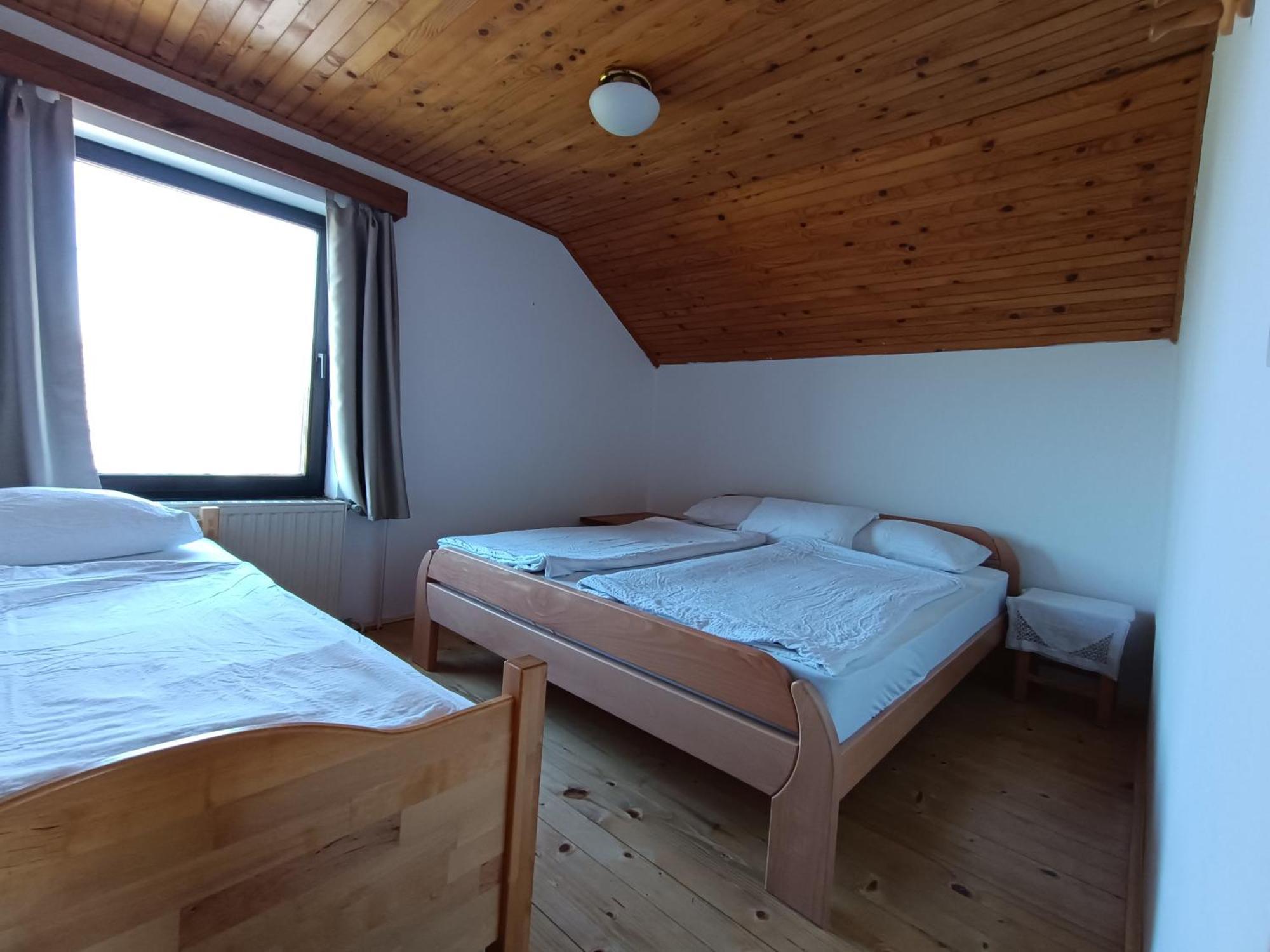 Villa Tourist Farm Strle With Great Local Food à Cerknica Extérieur photo